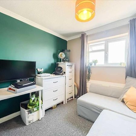 هيميل هيمبستيد Nice, Bright & Friendly Home المظهر الخارجي الصورة
