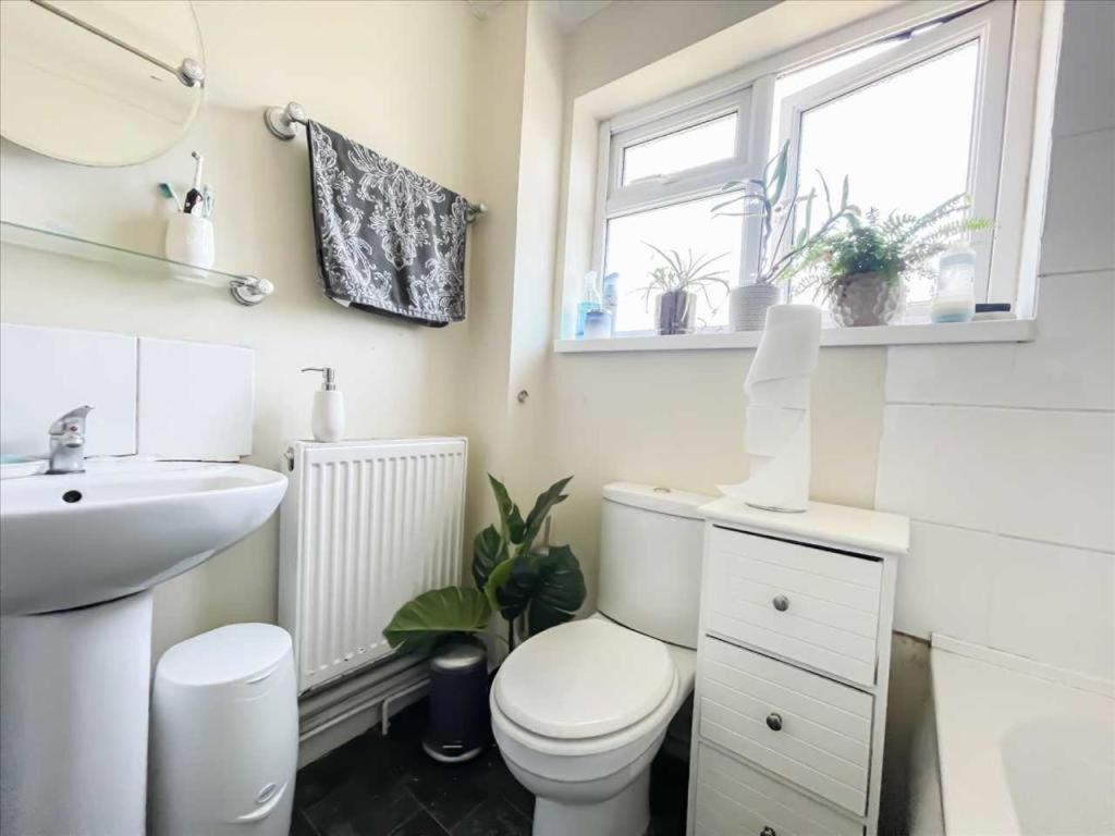 هيميل هيمبستيد Nice, Bright & Friendly Home المظهر الخارجي الصورة